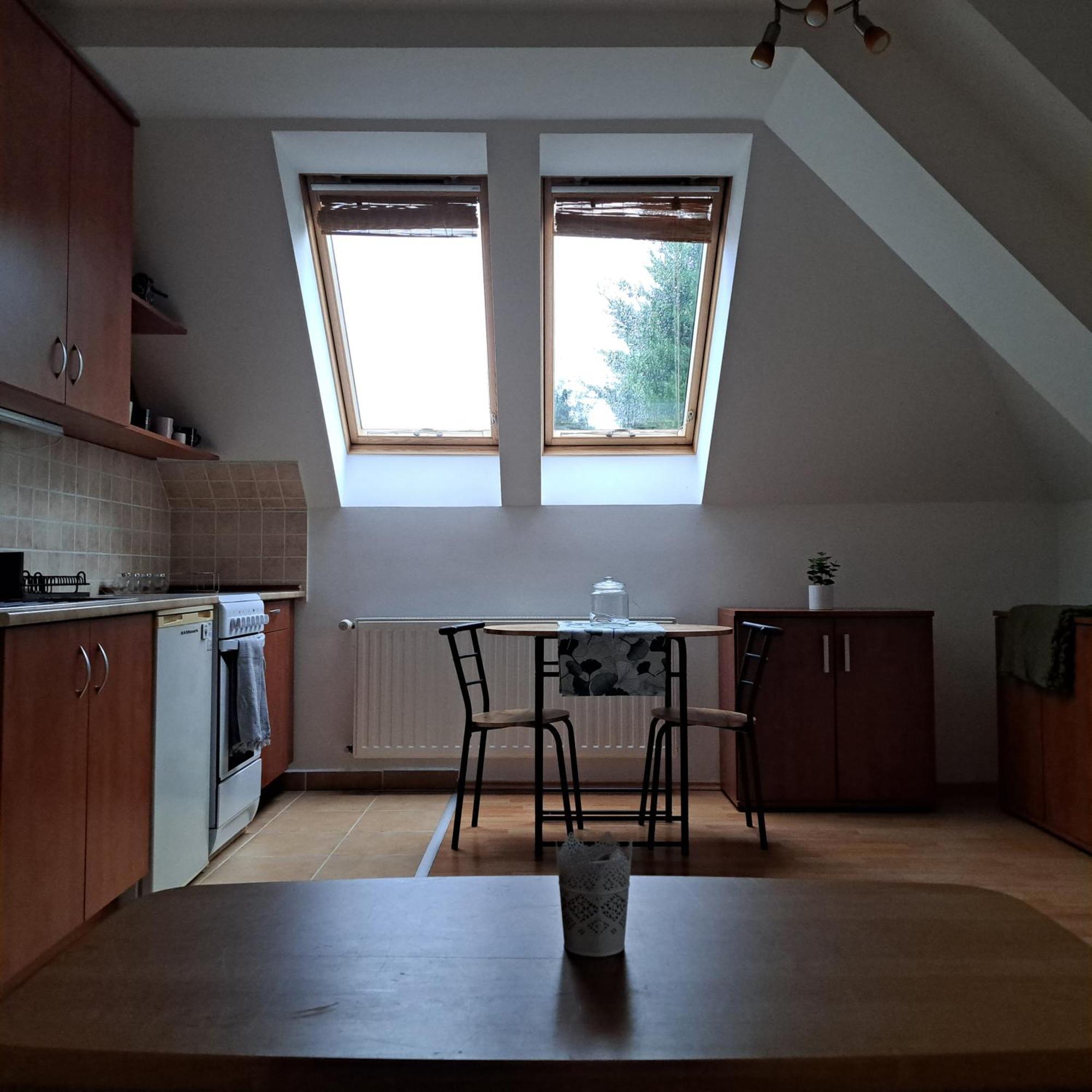 Zoeld Orom Apartman Lakas Göd Exteriör bild